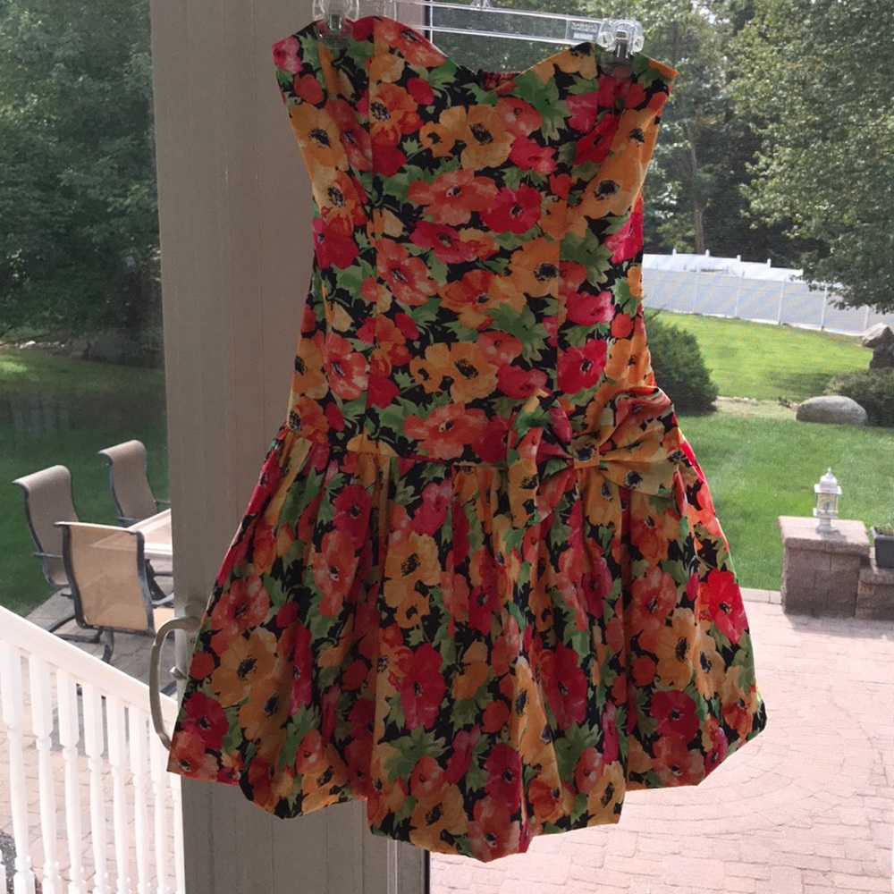 Multicolored Strapless Cocktail length Prom Dress